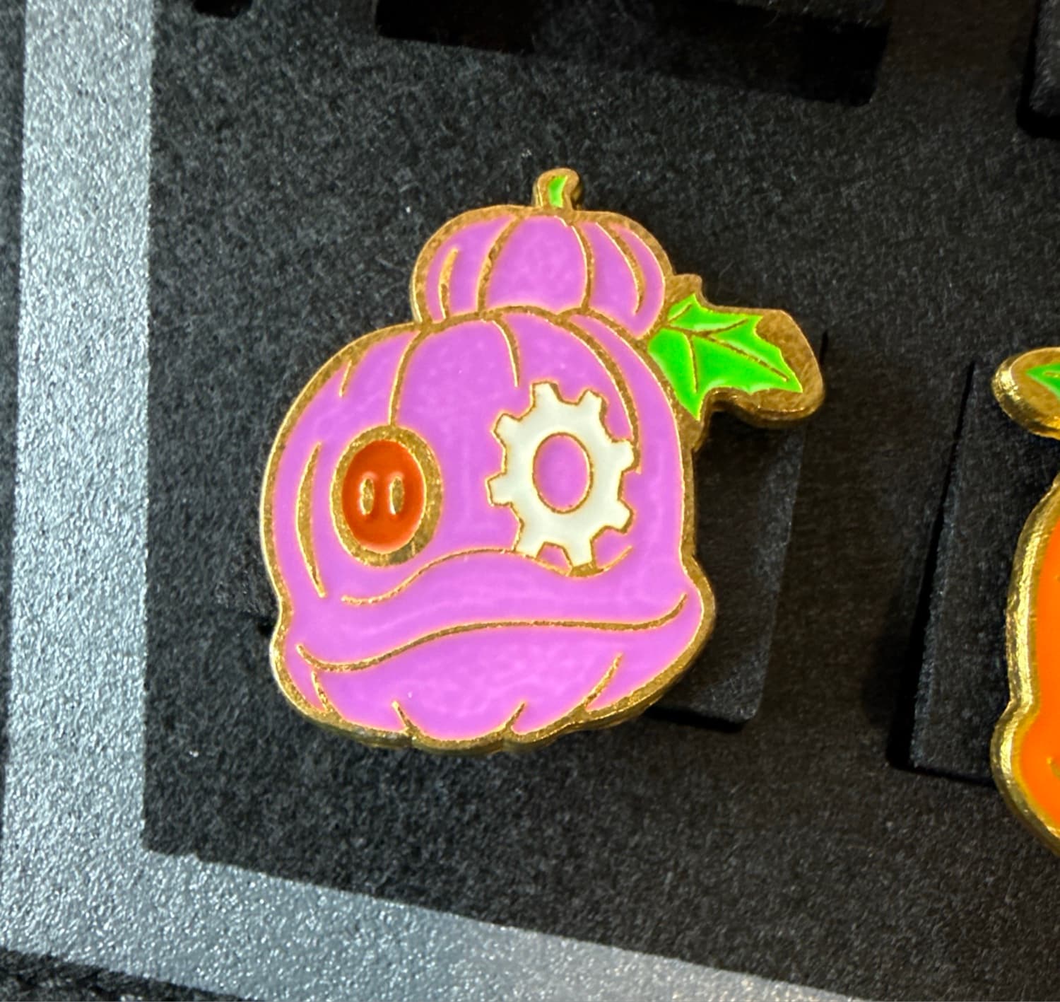 Donald Duck Steampunk Pumpkin Halloween Pin