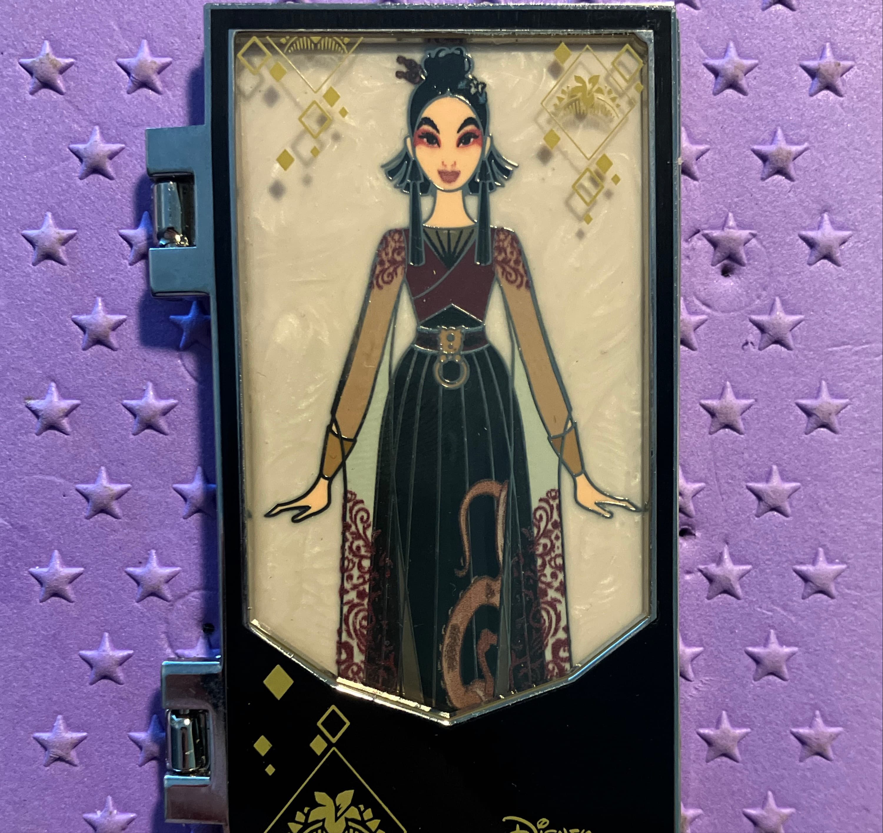 Mulan Hinged Pin - Disney Designer Collection