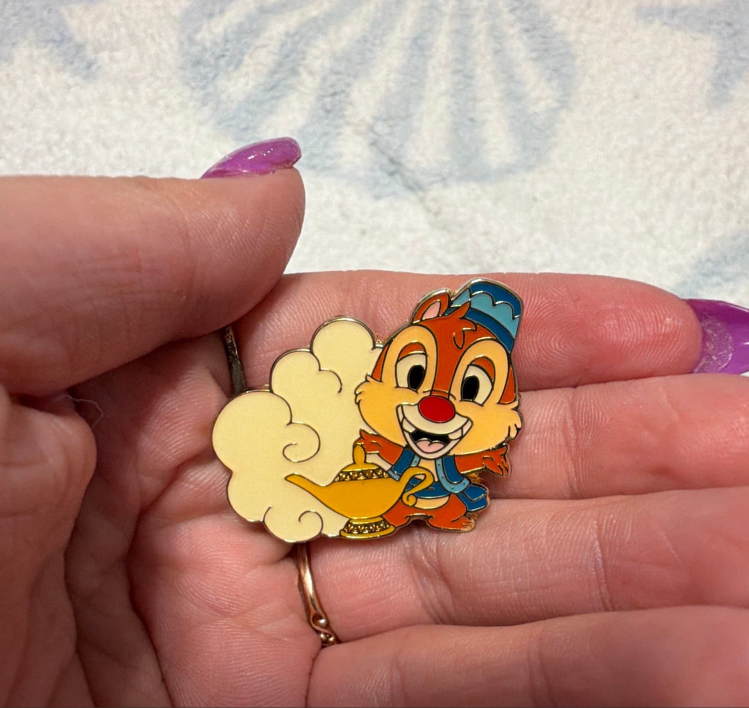 Dale Magic Lamp Arabian Coast Game Prize Pin