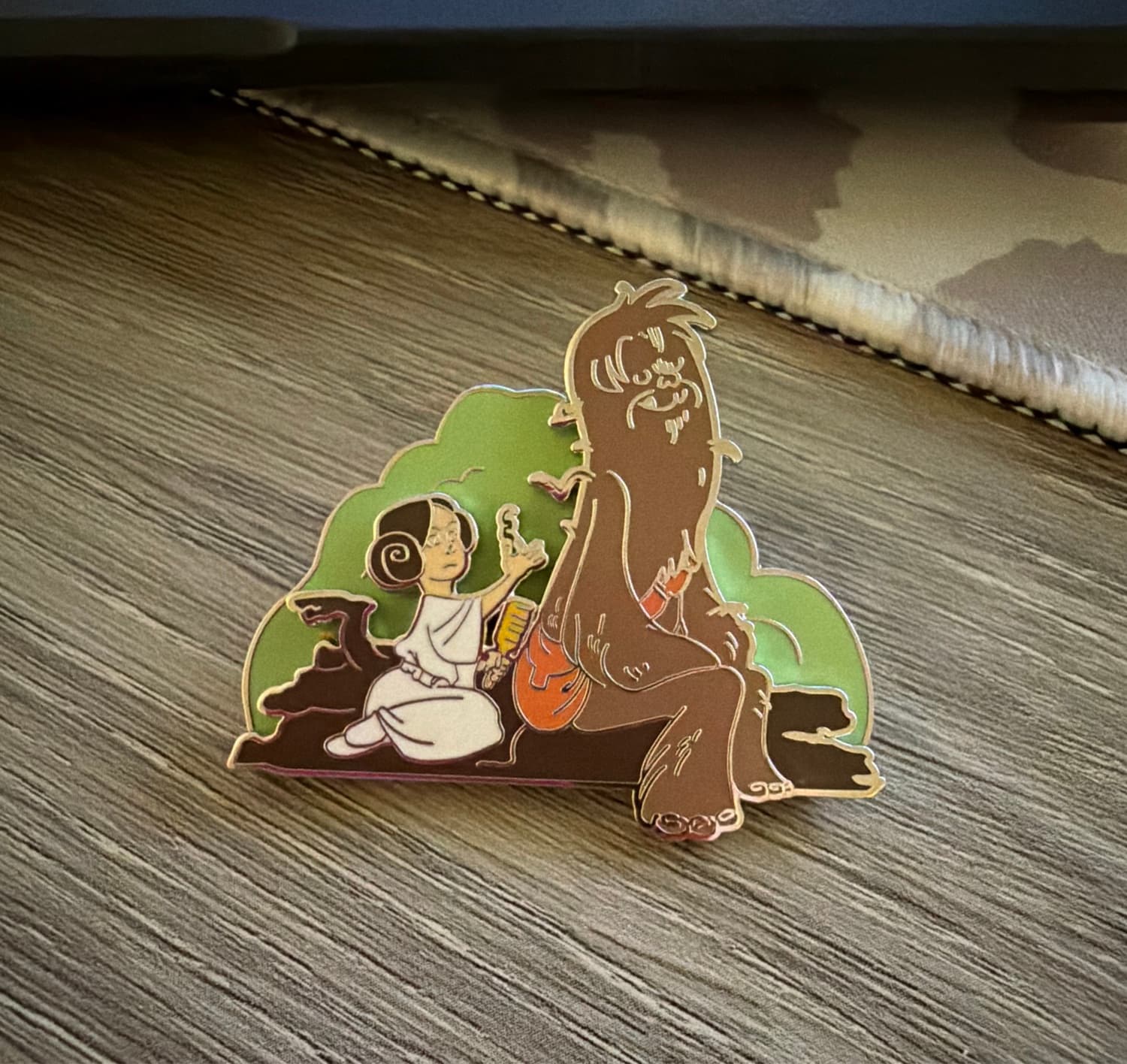 Princess Leia and Chewbacca (Combing) front