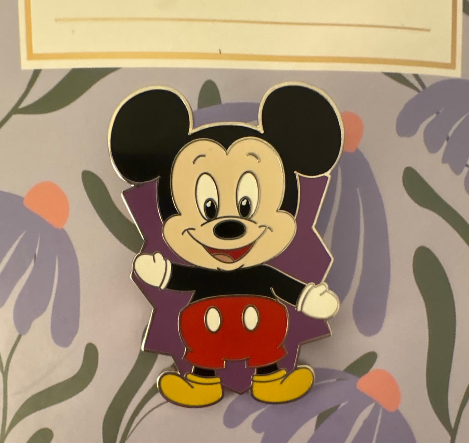 Mickey Mouse Park Pal Outfits Magnetic Base Pin front