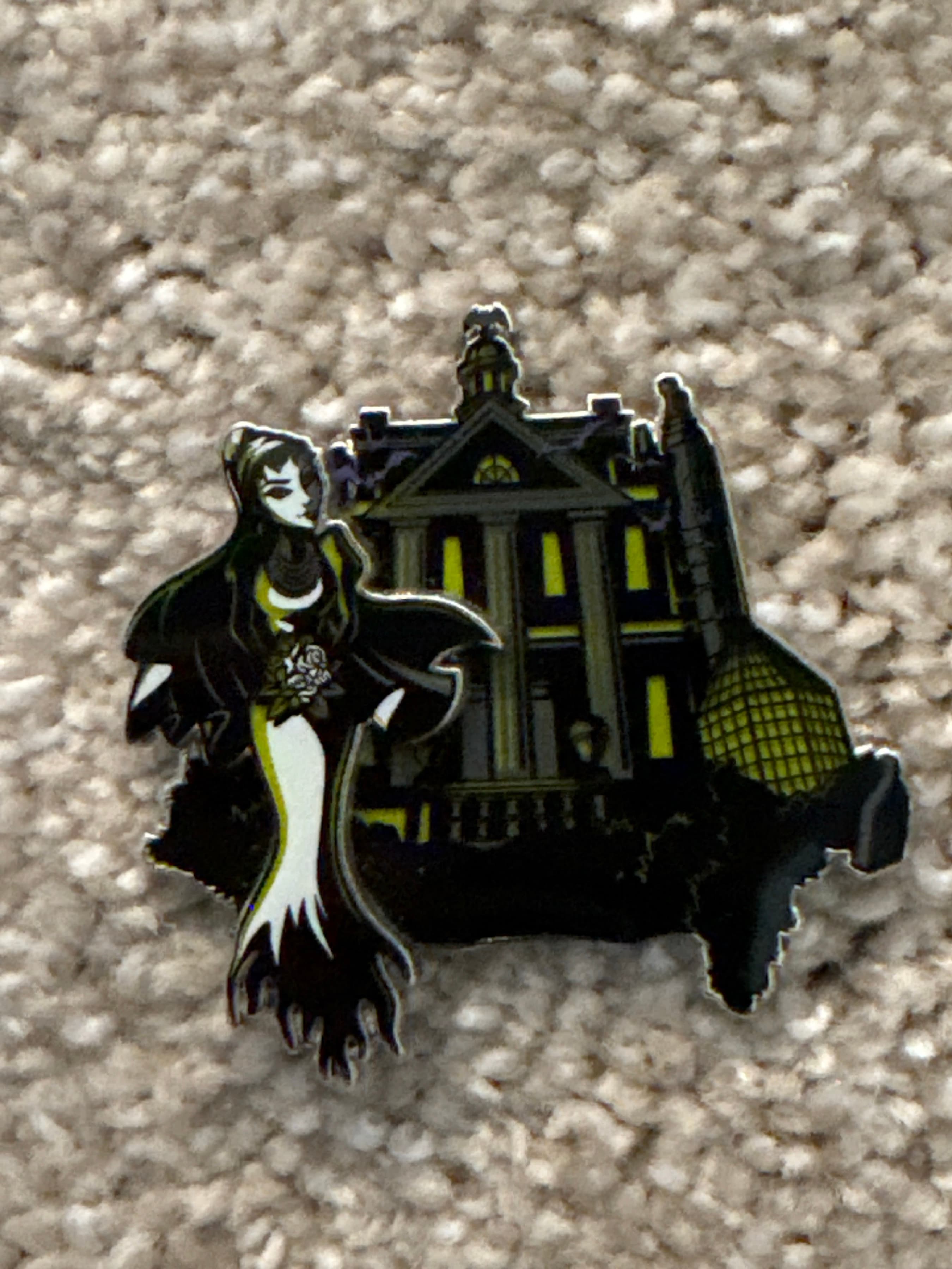 Ghost Bride (Constance Hatchaway) - The Haunted Mansion Glows in the Dark Mystery Collection