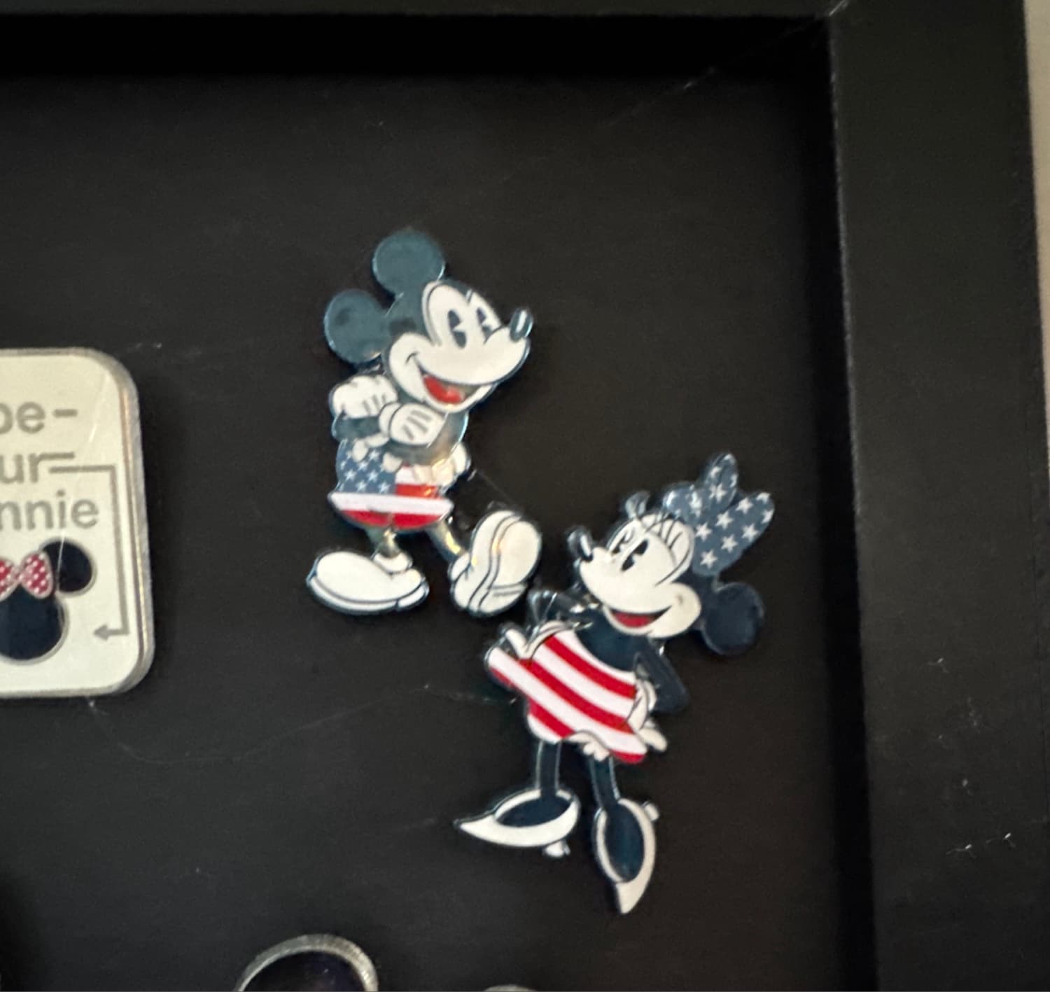 Mickey & Minnie Mouse American Patriotic Pin Set