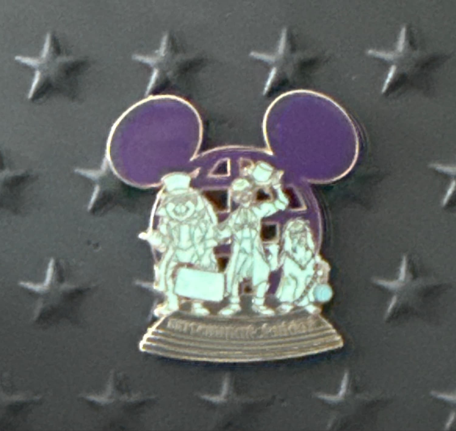 Walt Disney World Resort Mickey Ear Globe Hitchhiking Ghosts Pin