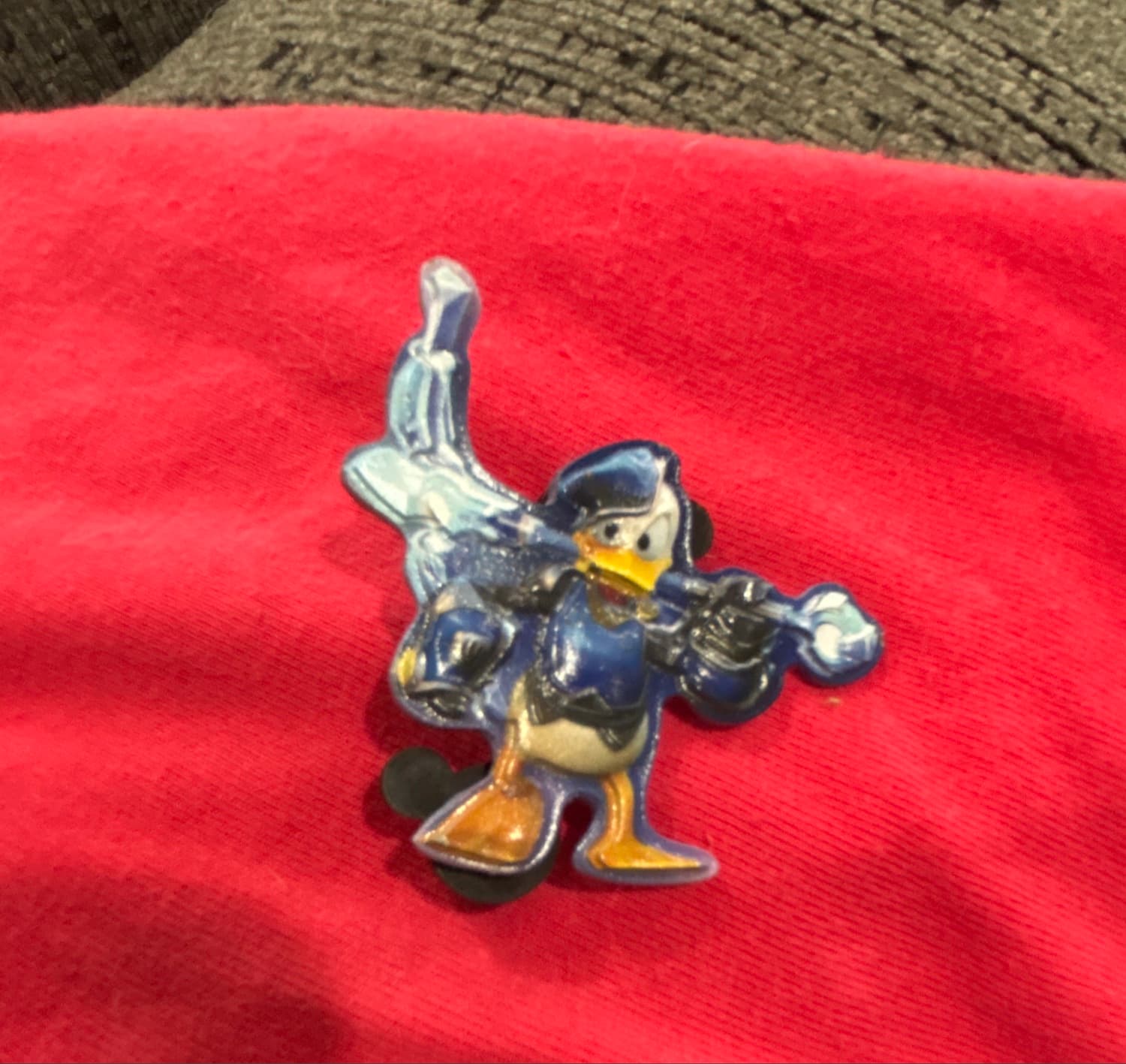 Kingdom Hearts Donald Duck Casting Magic Pin front