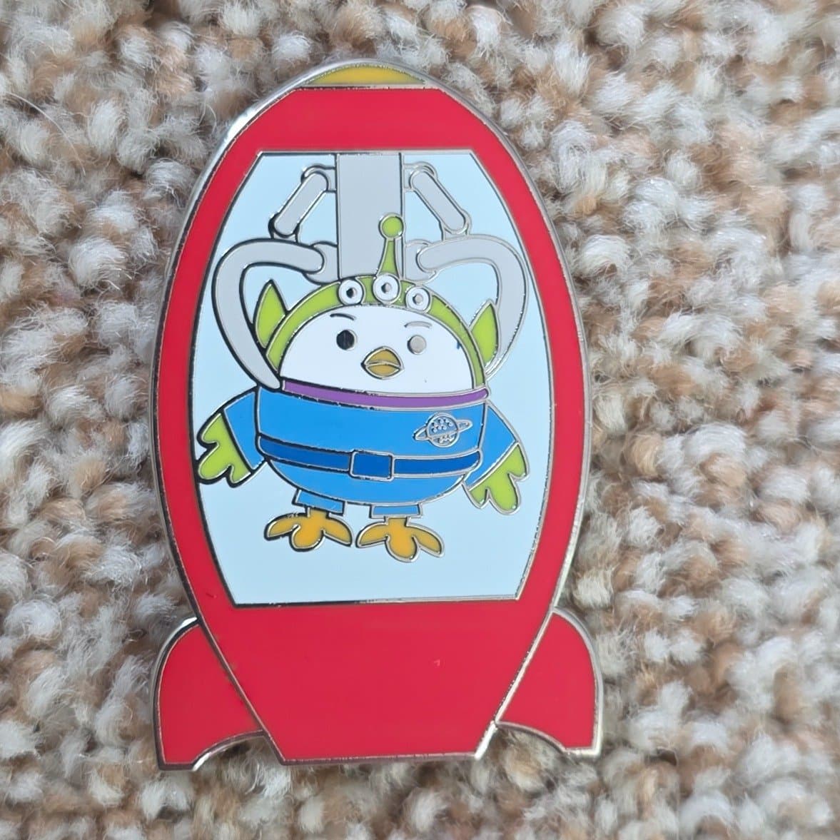 Little Green Men in Claw front