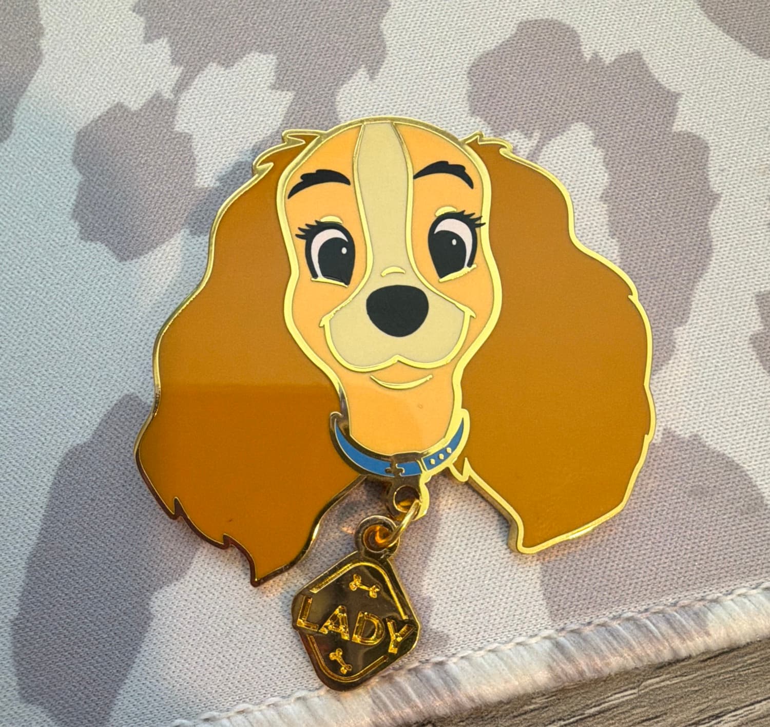 Lady (Lady and the Tramp) Dangle Collar Pin