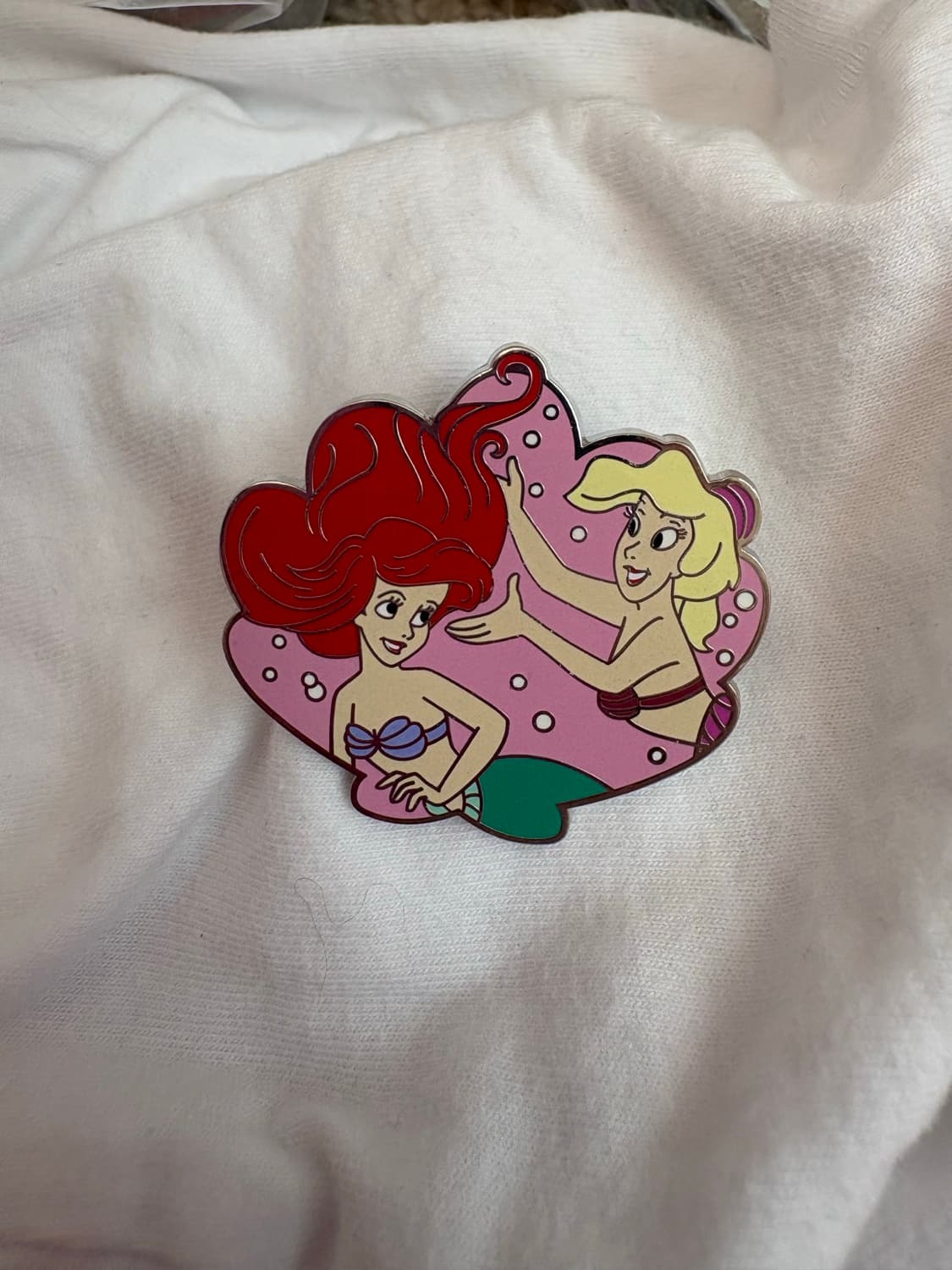 Ariel & Arista - The Little Mermaid Mystery / Blind Box Pin