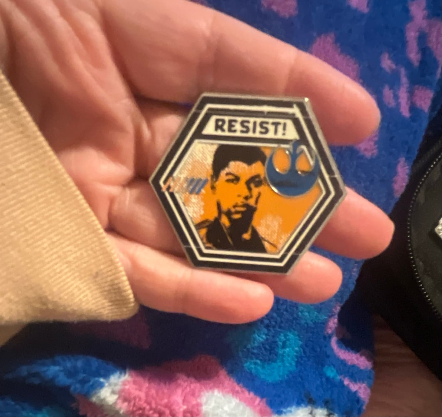 Finn - Star Wars Resistance 'Resist!' Hexagonal Pin