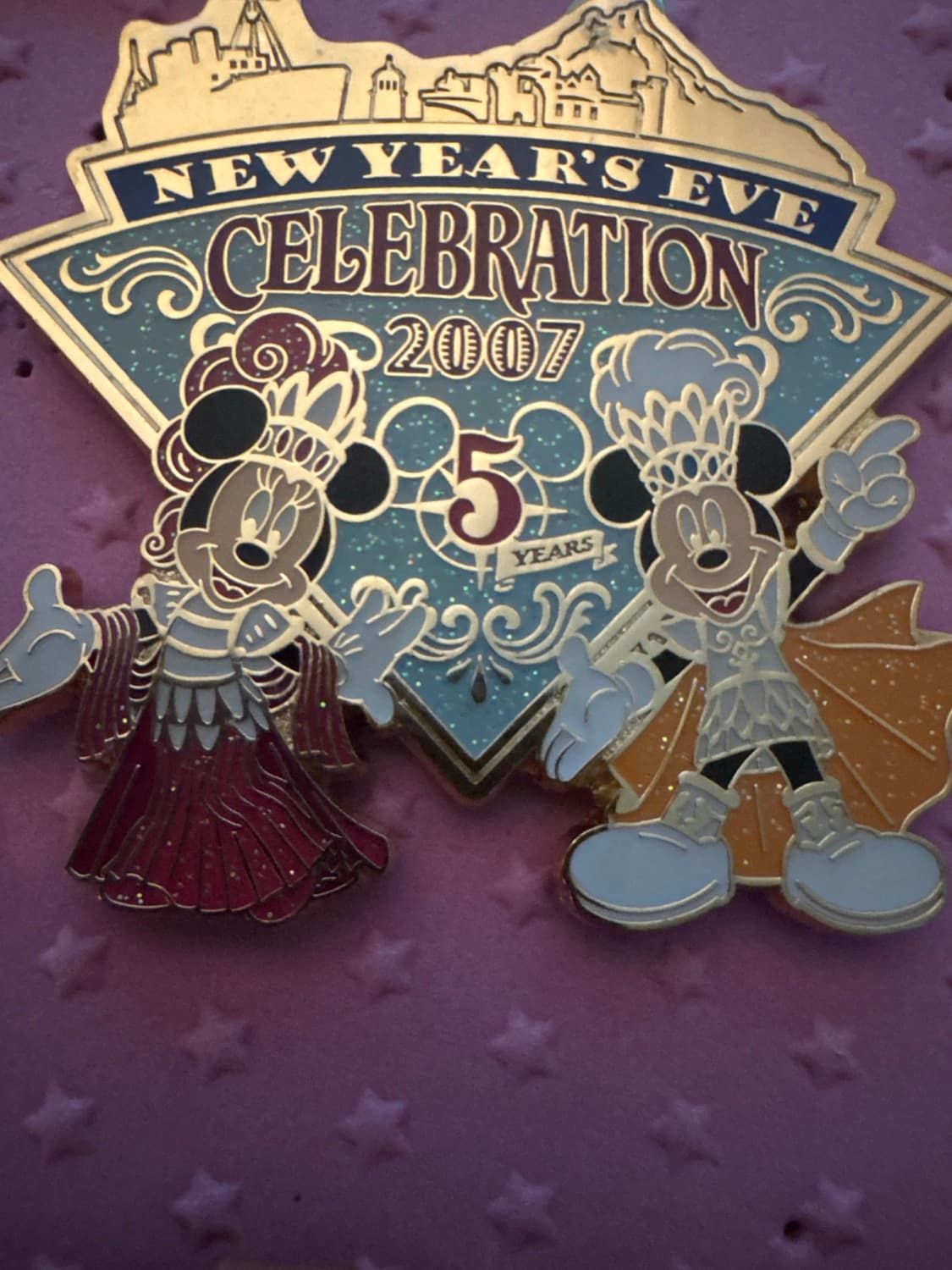 Disney New Year's Eve celebration Pin - 2007