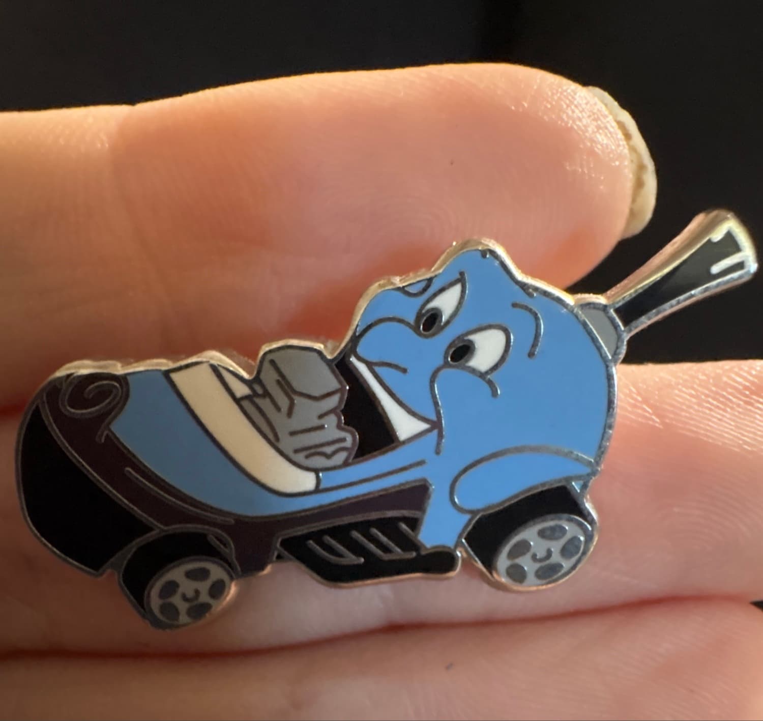 Genie Aladdin Disney Racers Mystery Pack Car Pin