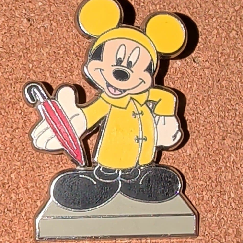 Mickey Mouse Raincoat with Umbrella
