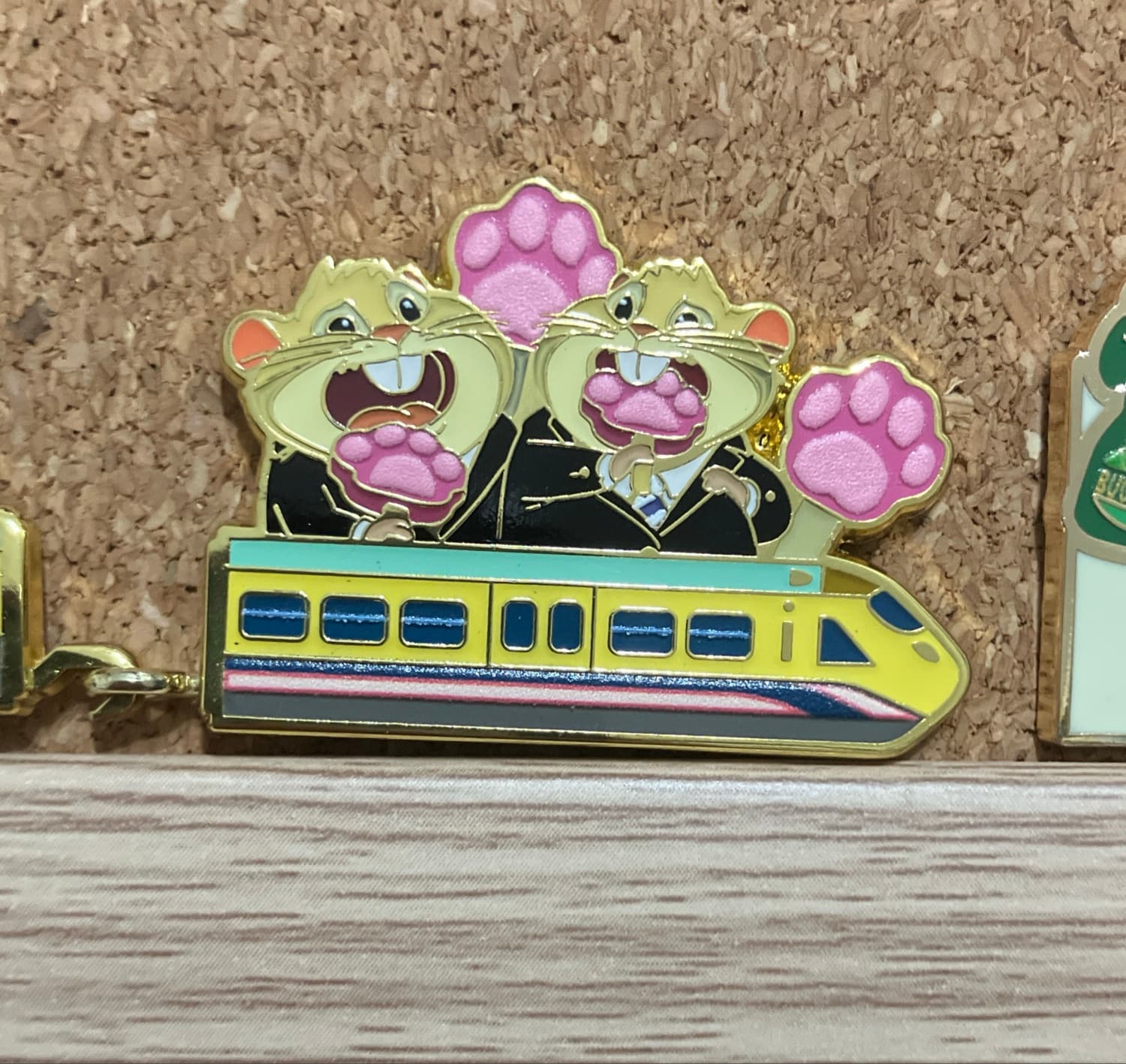 Zootopia 2 Train Mystery Lemmings Pin front