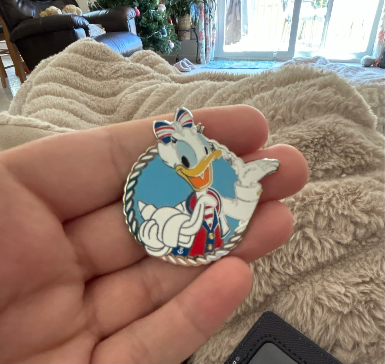 Daisy Duck Summer Time 2018 Shanghai Disneyland SDR Sea Shell front
