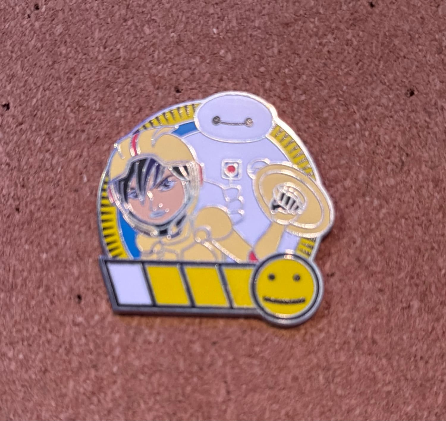Big Hero 6 Mystery Pin - Hiro & Baymax (Smiley Emoji)