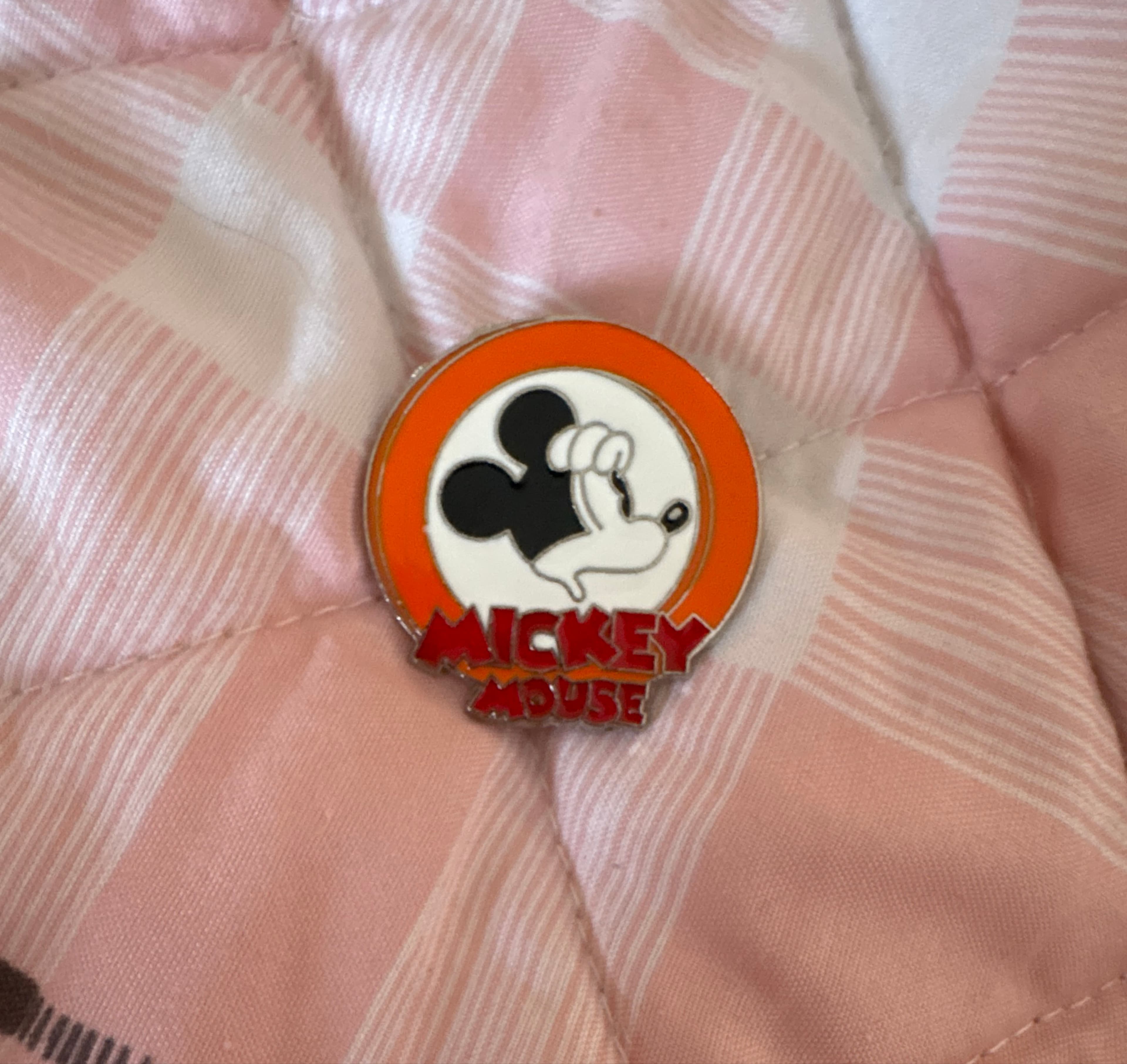 Mickey Mouse - Chuckling (Orange) - Oh Mickey! Expressions