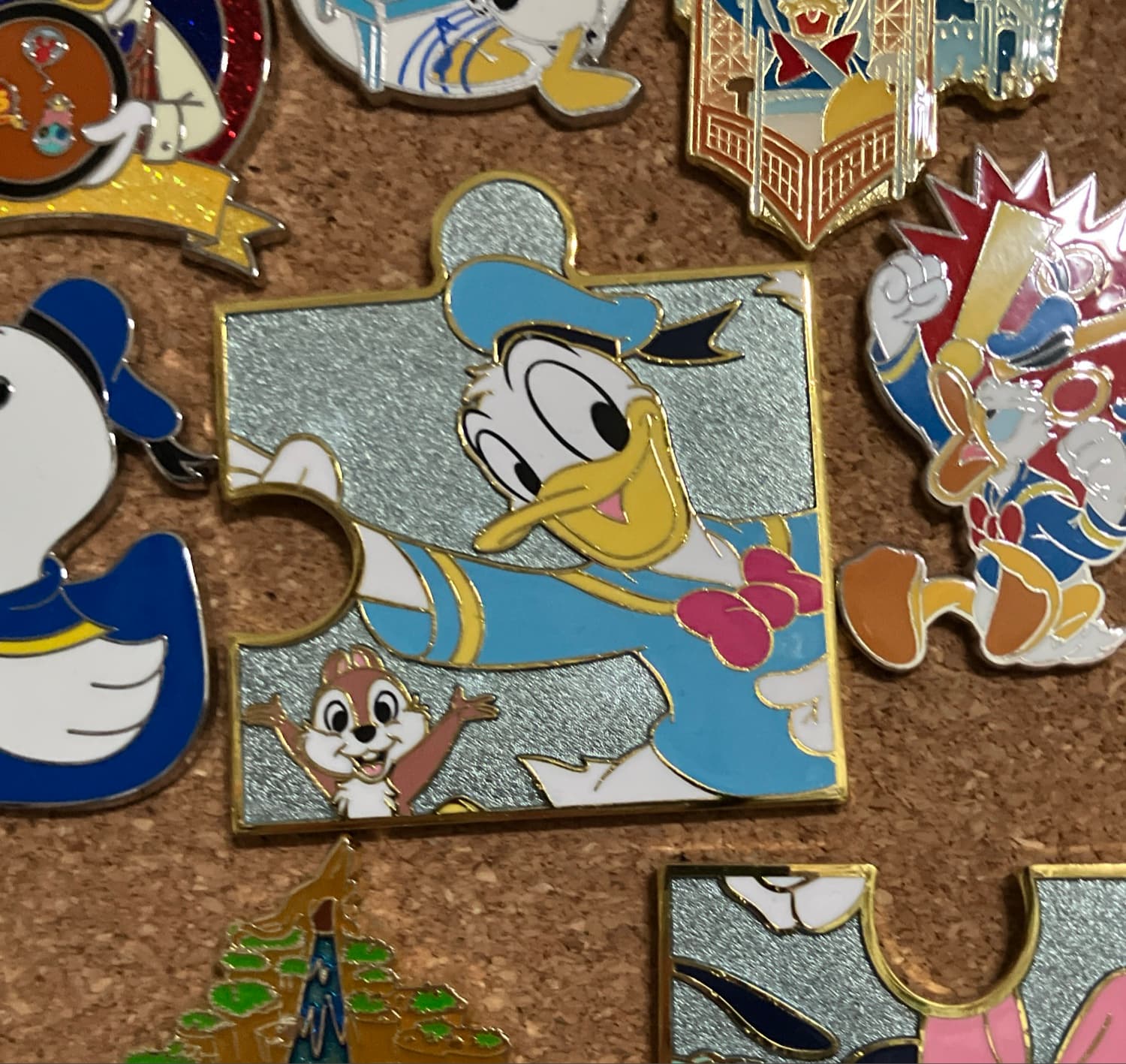 Donald Duck and Chip BoxLunch - Mickey Mouse & Friends Group Puzzle Blind Box