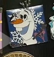 Frozen Fun Mystery Pin - Olaf with Puffin