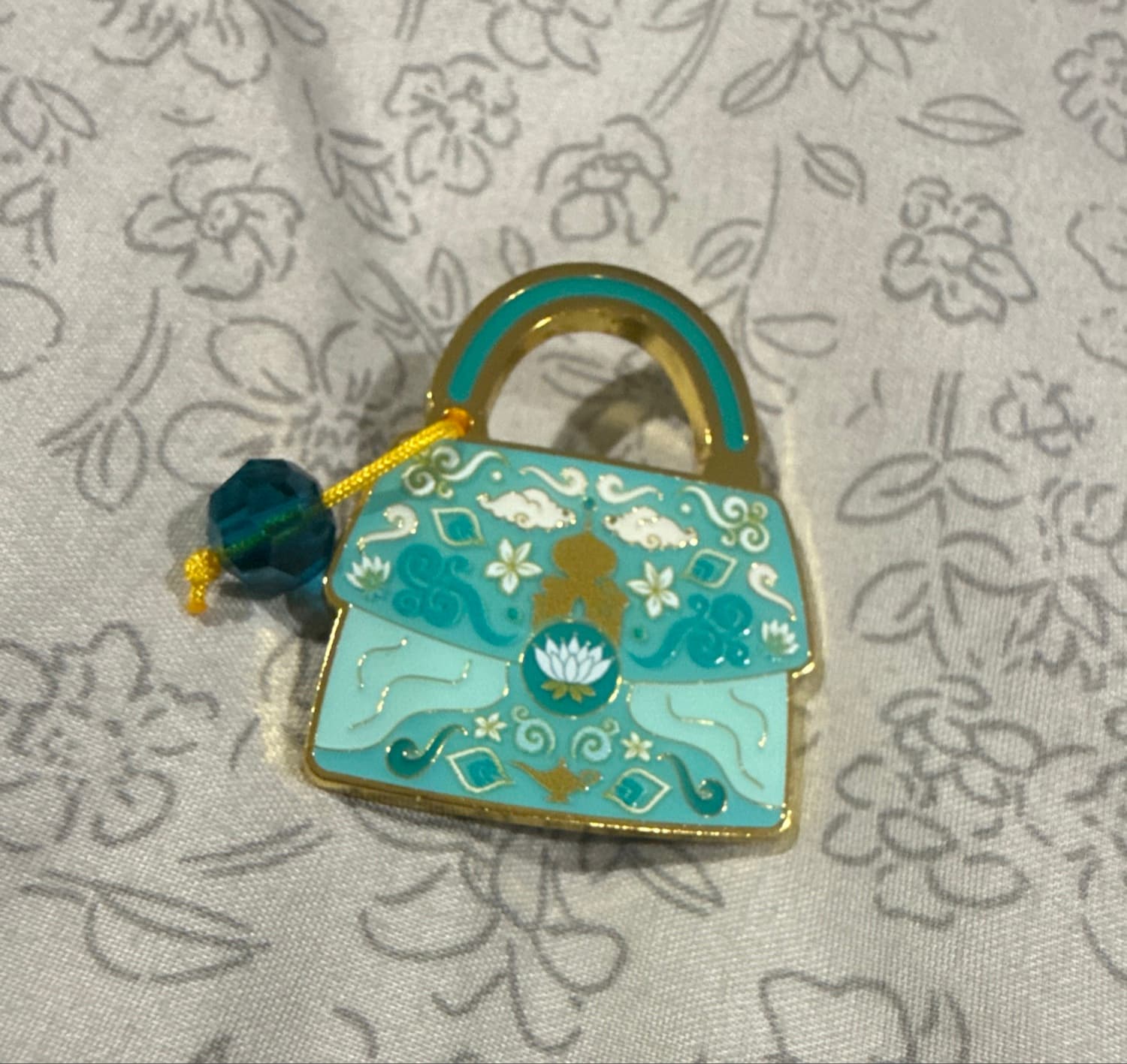 Disney Princess Purse Mystery Pin - Jasmine