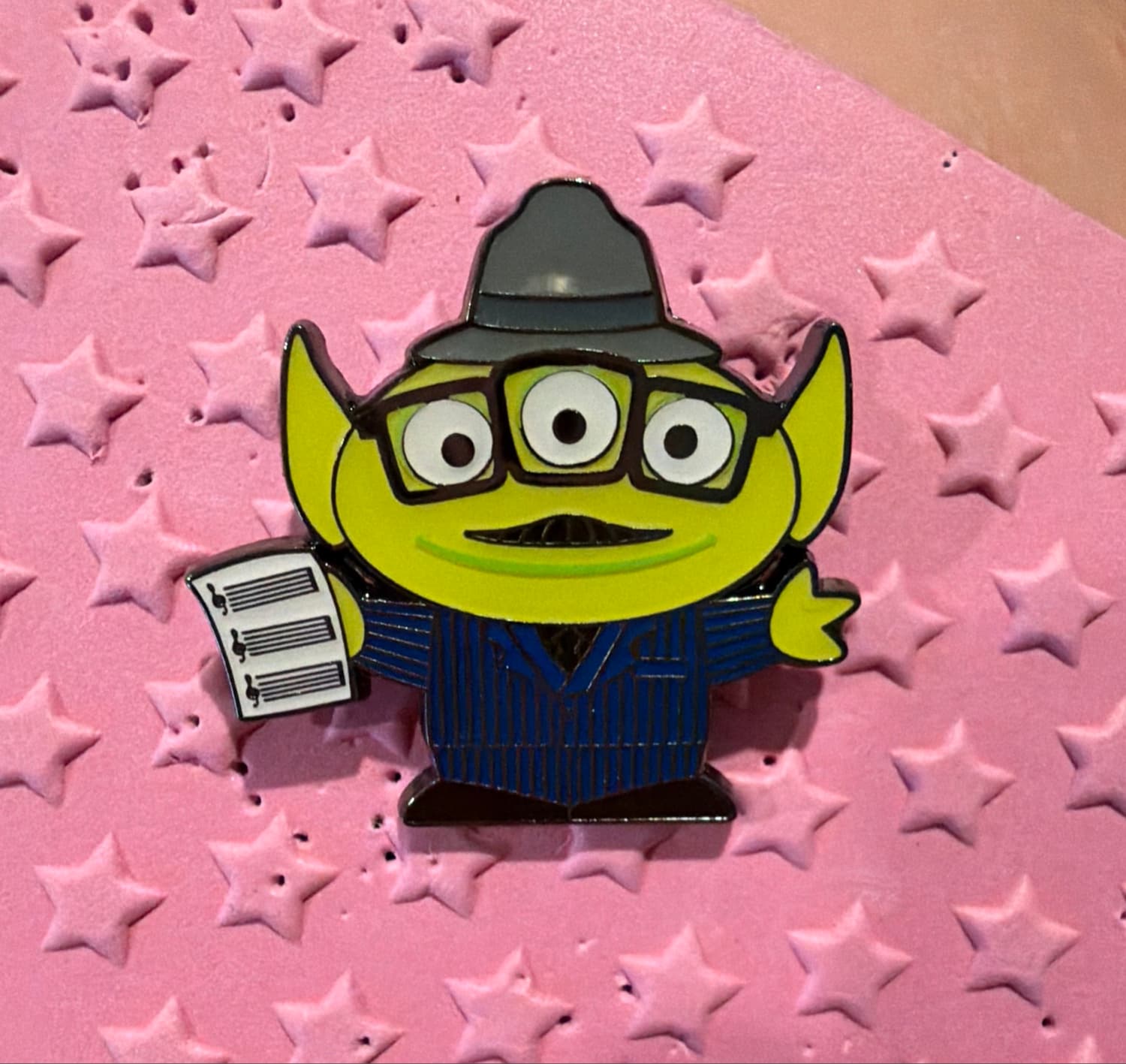 Loungefly Pixar Alien Remix Joe Gardner Soul Pin