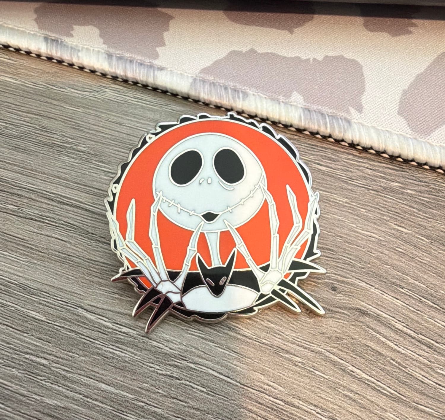 Jack Skellington Smile Face Bat Tie Orange Round Pin