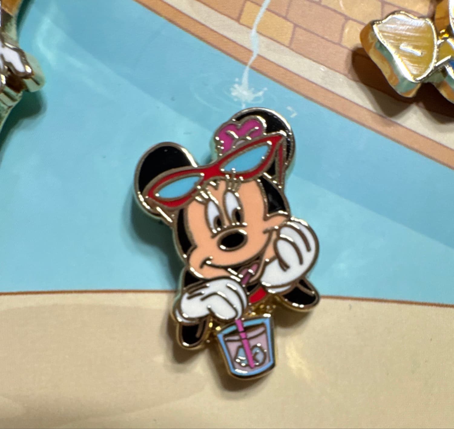 Beach Minnie Mouse Relaxing with Sunglasses and Drink Pin front