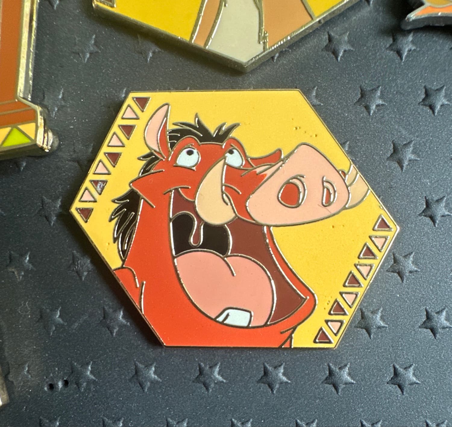 Pumbaa - Laughing Characters - Lion King 30th Anniversary - Mystery Pin front