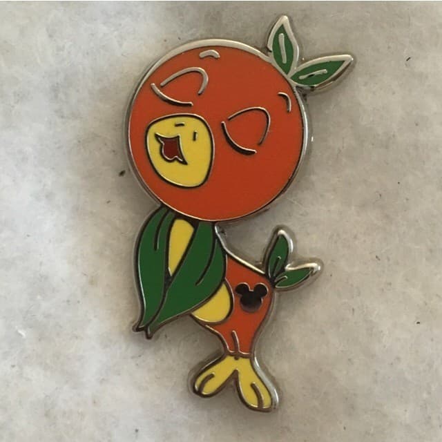 Hidden Mickey 2011 WDW - Orange Bird - Singing front