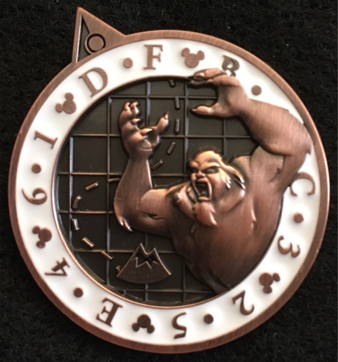 PinQuest - Animal Kingdom 2018 - Yeti front