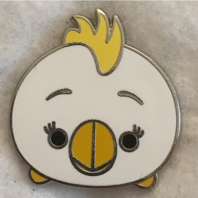 Tsum Tsum Booster Set: Adventureland - Showgirl Bird front