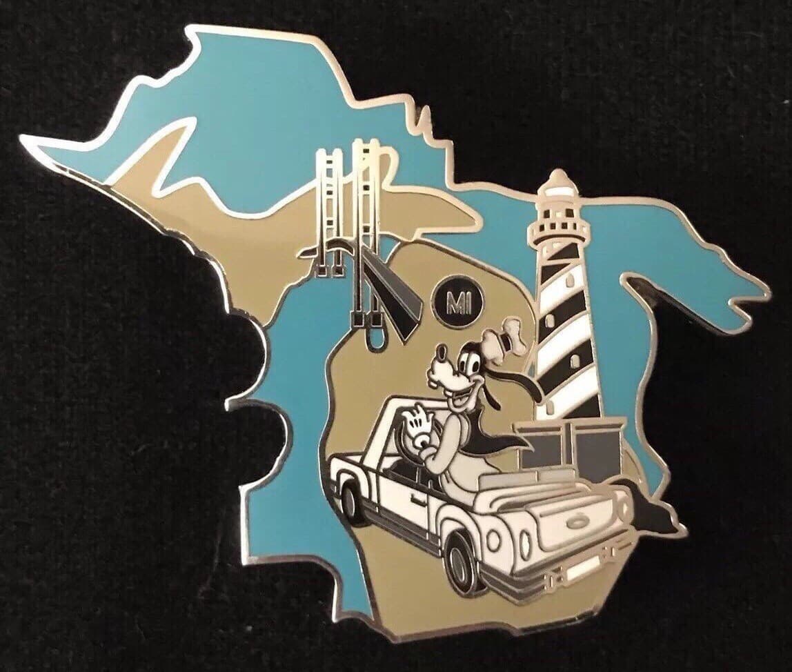 The American Adventure Mystery Collection - Michigan Chaser front
