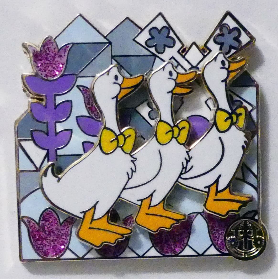 50 Years at Disneyland Park - it's a small world - Mystery Set - Geese CHASER front
