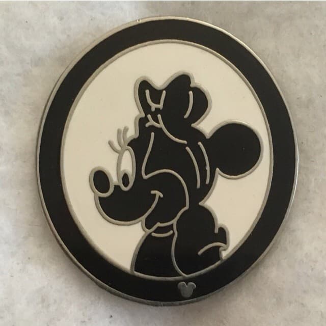 Minnie Mouse Silhouette