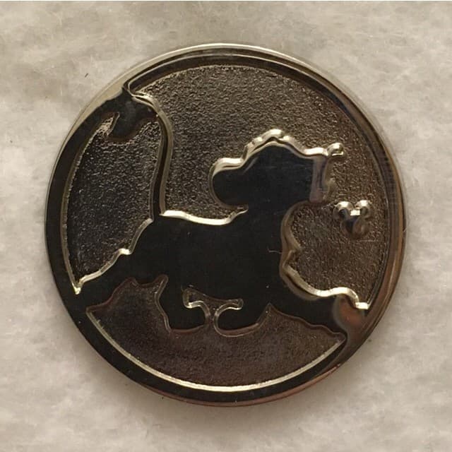 Hidden Mickey 2015 DLR - Silhouettes - Simba Chaser